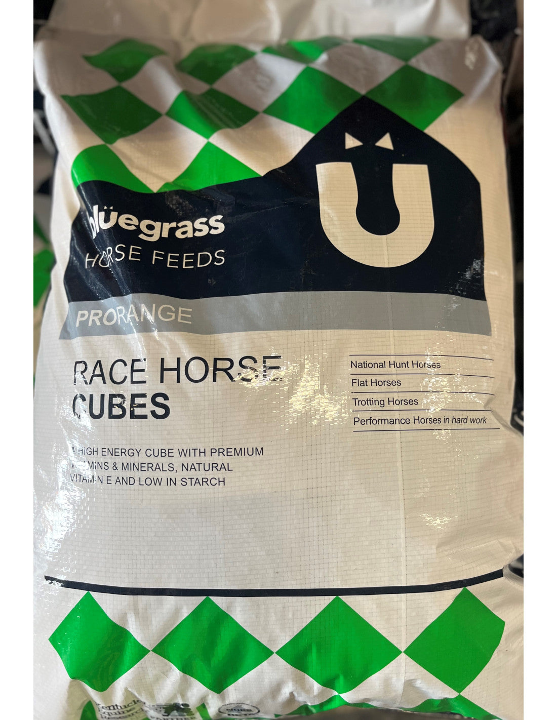 BLUEGRASS RACEHORSE CUBES 20KG