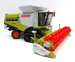 Bruder Claas Lexion 780 Terra Trac Combine Harvester Toy