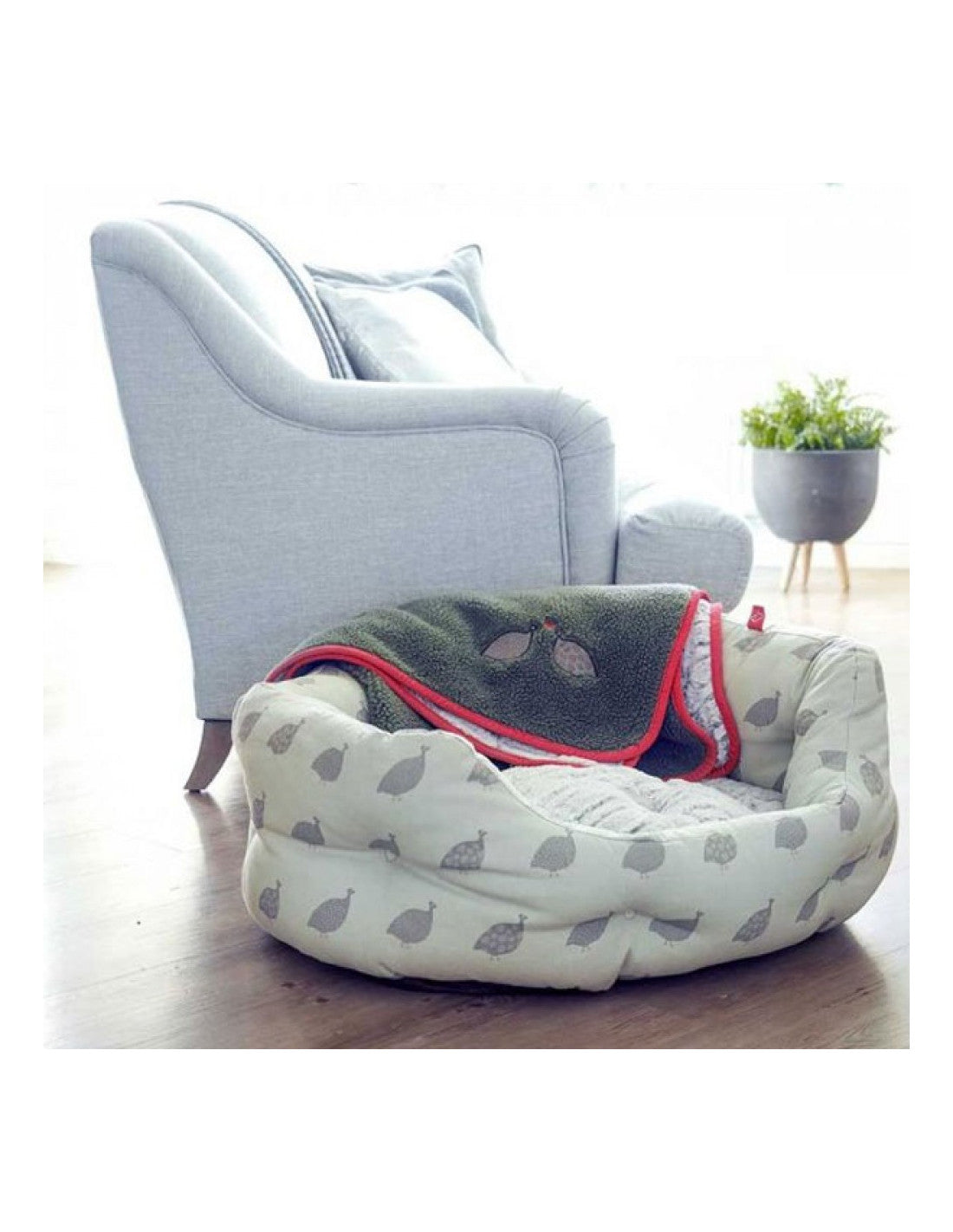 ZOON FEATHERED FRIENDS OVAL BED - M