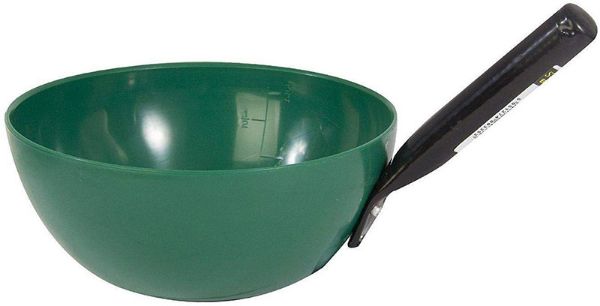 Stubbs Round Plastic Feed Scoop - 2lt - Green