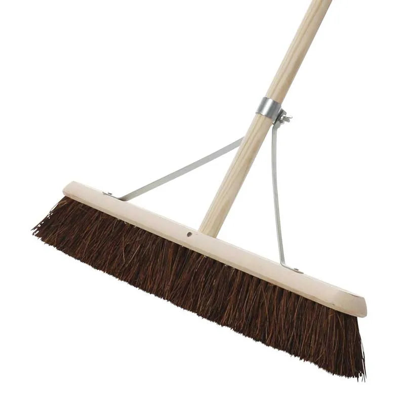 Dosco Black & White Bassine Broom 18" with Handle & Stay
