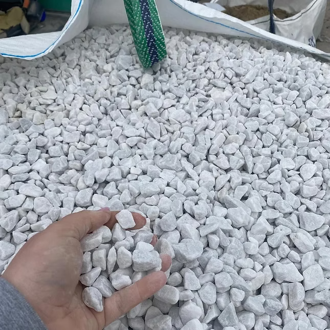 Snow White Pebble 15-20mm Bulk