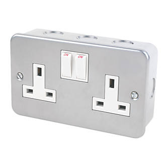 Sasta 2 Gang Metal Switched Socket