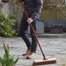 45cm Natural Bristle Yard Broom FSC
