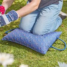 Smart Garden Kneeler Pillow