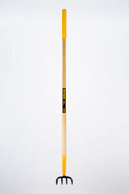 True Temper 4 Prong Cultivator