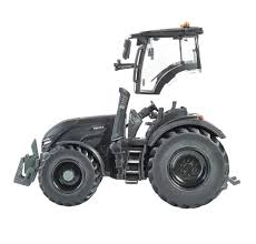 Valtra Q305 Tractor Toy