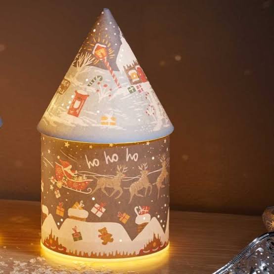 InLit Santa Sleigh Decor House