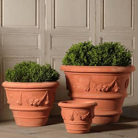 Lemonfield Terracotta Garland Planter